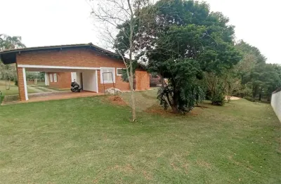 Chácara à venda com 3 quartos, sendo 1 suíte,  em country club, valinhos - sp