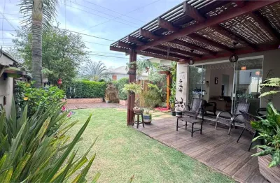 Casa  à venda com 4 quartos, sendo 2 suítes,  no condomínio recanto dos paturis, vinhedo - sp