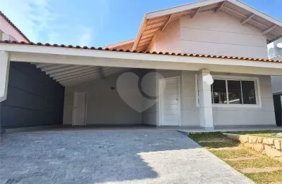 Casa  à venda ou para alugar com 3 quartos, sendo 2 suítes,  no condomínio terras de são francisco, vinhedo - sp