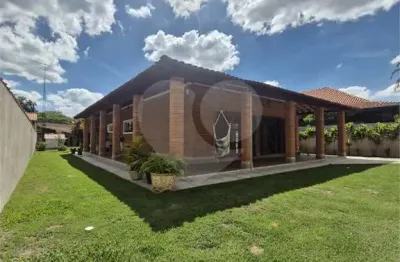 Casa  à venda com 4 quartos, sendo 2 suítes,  no condomínio fazenda são joaquim, vinhedo - sp