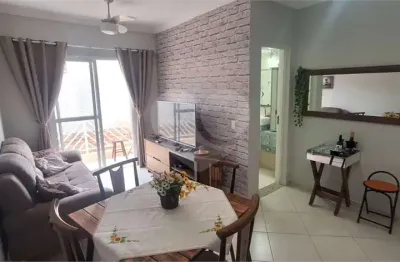 Apartamento à venda com 2 quartos no condomínio Parque Dos Pinheirinhos, Vinhedo - SP