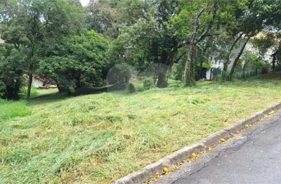 Terreno à venda na Rua Alcatrazes, Marambaia, Vinhedo