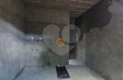 Casa à venda com 2 quartos, sendo 1 suíte,  em Bairro Capela, Vinhedo, SP