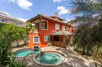 Casa em condomínio fechado com 4 quartos à venda na Rua Theodoro Makiolka, --, Santa Cândida, Curitiba por R$ 2.600.000