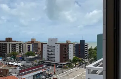 Apartamento no 8º andar em cabo branco, a 3 minutos da praia, nunca habitado