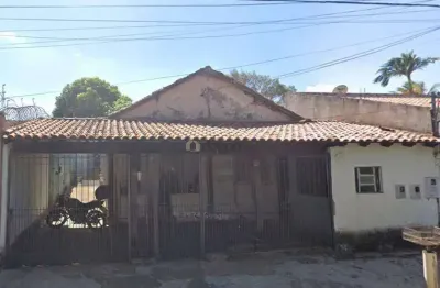 Casa com 3 quartos à venda na Rua Espanha, Boa Vista, Uberaba