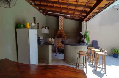 Casa com 3 quartos - pertinho da nossa senhora do desterro