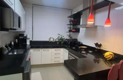 Amplo apartamento de 3 quartos no centro – localização privilegiada!