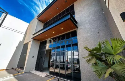 Galpão premium 360?m² com mezaninos, escritórios e estacionamento – próximo ao aeroporto