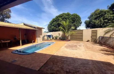 Casa com 4 quartos à venda na Rua Geraldo Magela Fontes, Residencial Mário de Almeida Franco, Uberaba