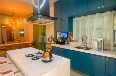 Casa de esquina com suíte master, jardim de inverno e área gourme completa no parque das laranjeiras — uberaba/mg