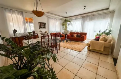 Casa à venda, 1 quarto, 5 suítes, 7 vagas, jardim do lago - uberaba/mg