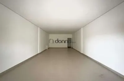 Sala comercial para alugar na Avenida Claricinda Alves de Rezende, Jardim do Lago, Uberaba