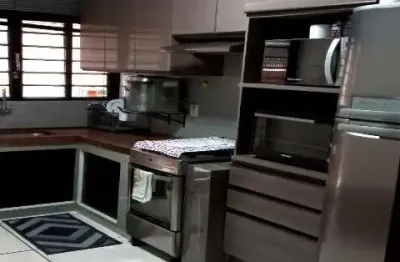 Casa incrível à venda em são josé do rio preto-sp, jd. roseiral: 3 quartos, 1 suíte, 2 salas, 3 banheiros, 2 vagas, 150m².