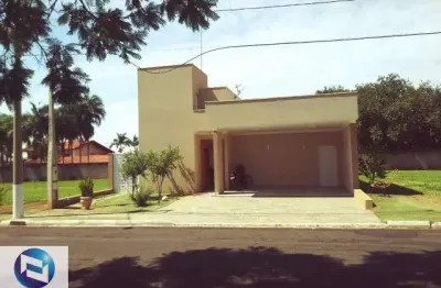 Casa em condomínio de luxo em bady bassitt-sp: 3 quartos, 1 suíte, 214m², condomínio donzelini. aproveite!