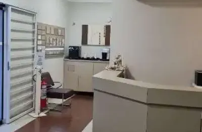 Sala comercial 12 m² com recepção, 4 vagas na frente, banheiros, para locação, no bairro santa cruz, em são josé do rio preto