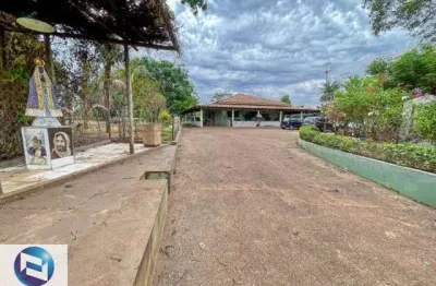 Ótima chacara para venda na estância jóckei club com 7 mil m², casa com 4 quartos sendo um com banheiro dois quartos com guarda roupa embutido banheir