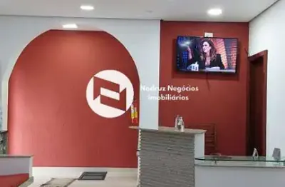 Casa comercial para locação em são josé do rio preto - redentora: 6 salas, 2 banheiros, 1 vaga de garagem!
