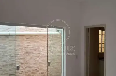 Espetacular casa para locação na vila sinibaldi, são josé do rio preto-sp: 03 quartos, 01 suíte, 02 salas, 03 banheiros, 04 vagas, 297m².