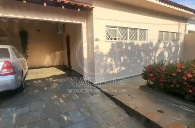 Impecável casa de 4 quartos à venda em pinheiros, são josé do rio preto-sp: 2 suítes, 2 salas, 3 banheiros, 2 vagas, 234m²