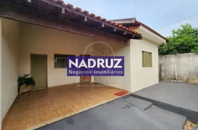 Casa, locação, jardim nunes, com 03 dormitórios com armários, sendo 01 tipo apartamento e 01 com escritório privativo, sala de estar, copa, cozinha ampla com gabinete, 01 banheiro com box e gabinete, 