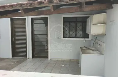 Casa para locação em são josé do rio preto-sp, no jardim urano, 1 quarto com baheiro, 1 sala, cozinha, pequeno quintal,  50m² de área.