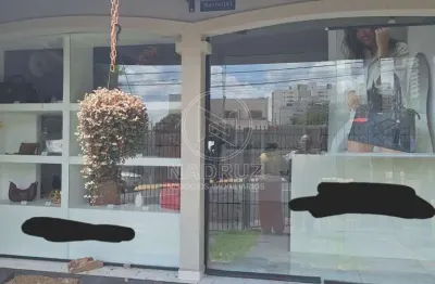 Aluguel de casa comercial de alto padrão na redentora, são josé do rio preto-sp: 3 quartos, 1 suíte, 4 banheiros, 300m².