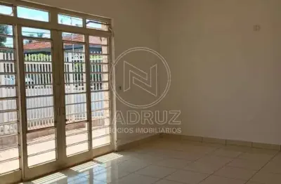 Casa comercial para locação na vila santa cruz, são josé do rio preto-sp: 3 quartos, 2 salas, 3 banheiros - imperdível!