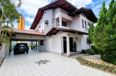 Casa com 4 quartos à venda no salto, blumenau , 258 m2 por r$ 1.790.000