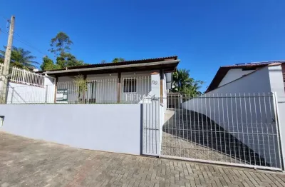 Casa com 3 quartos à venda no itoupava central, blumenau , 220 m2 por r$ 590.000