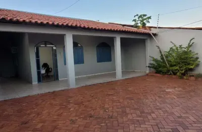 Casa com 3 quartos à venda na Rua Projetada 5, 5, Jardim Universitário, Cuiabá