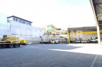 Galpão 3.281 metros quadrados de área total, pátio para manobra e ponte rolante. no jardim japão.
