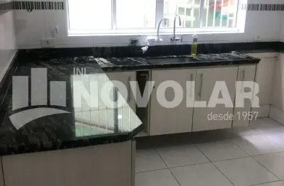 Sobrado a venda no mandaqui com 4 dormitórios sendo 2 suítes.