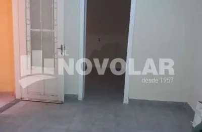 Casa térrea no  jardim japão com 98m² de área construída