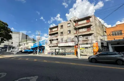 Prédio comercial e residencial no Tucuruvi com 18 Apartamentos