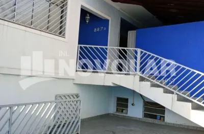 Sobrado de 140m² com 3 dormitórios, sendo 1 suíte, 3 banheiros, 4 vagas, vila medeiros