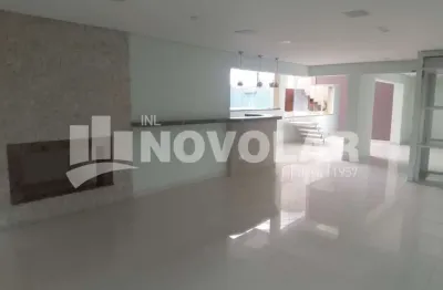 Cobertura duplex em prédio de alto padrão na água fria