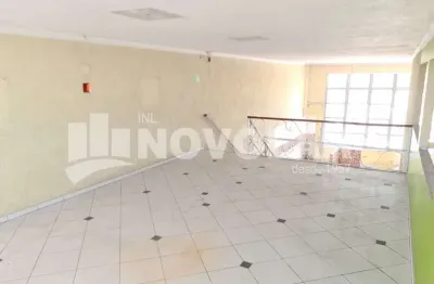 Prédio comercial na luz no centro de sp reformado. em avenida principal com intenso movimento