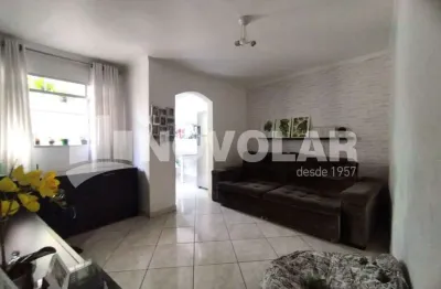 Casa térrea no jardim andarai, com 232 m2 de terreno e 2 dormitórios, 4 vagas espaçosas