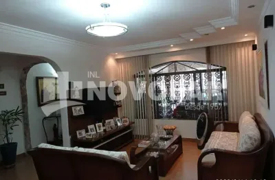 Espaço confortável e versátil: sobrado de 2 dormitórios com opção de permuta em santos!