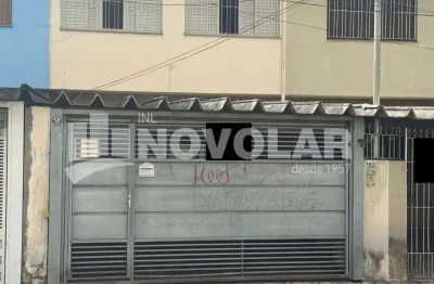 Sobrado com 156 metros quadrados de área construída, santa terezinha