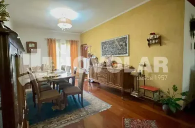 Casa assobradada, luxo e conforto em cada detalhe no jardim são bento