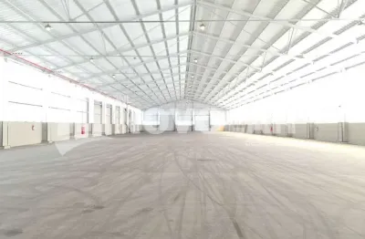 Galpão industrial com 6.065 metros quadrados de área total, pd 7 metros. parque novo mundo.