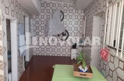 Sobrado com 189 metros quadrados de área total, vila maria