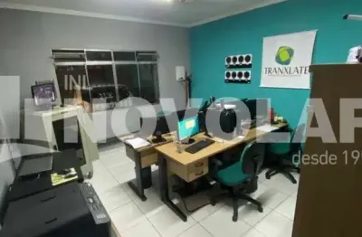 Sobrado/loft no bairro do jardim guançã, com 230 m2 de área construída, único na região