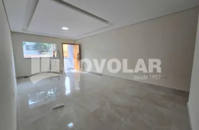 Sobrado novo na vila medeiros, 3 dormitórios (1 suite), 4 vagas. amplo e diferenciado