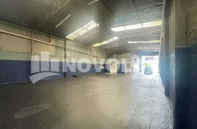 Galpão na região da vila sabrina. pd 5 metros e com energia trifásica. agende sua visita e conheça!