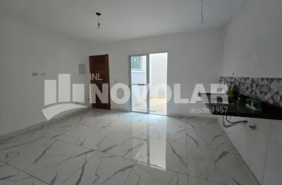 Apartamento com 2 dormts, 1 vaga coberta, quintal, cond.  baixo com elevador, vila nivi