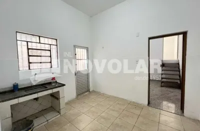 Casa com 2 quartos para alugar na Vila Leonor, São Paulo 
