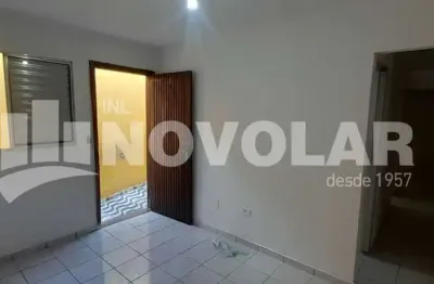 Casa com 2 quartos para alugar na Vila Maria, São Paulo 